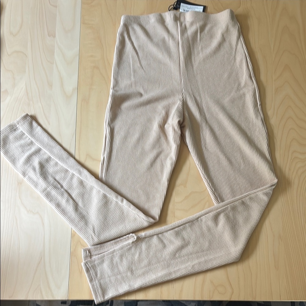 PrettyLittleThing Ribbed Beige Loungewear Set - Picture 5 of 5
